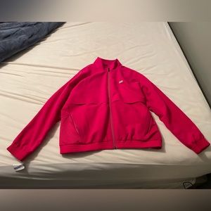 Figs Sydney Scrub Jacket ultra rose size medium